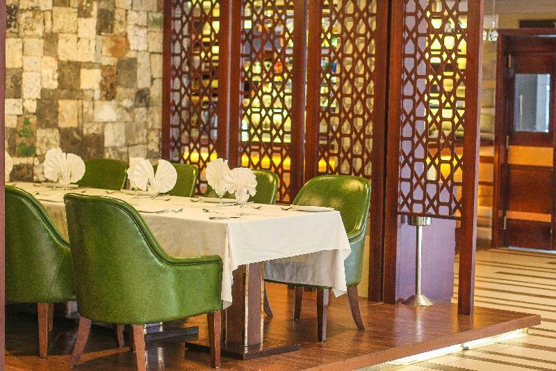 Nitzana Residences & Restaurant Pereybere Beach Exterior foto